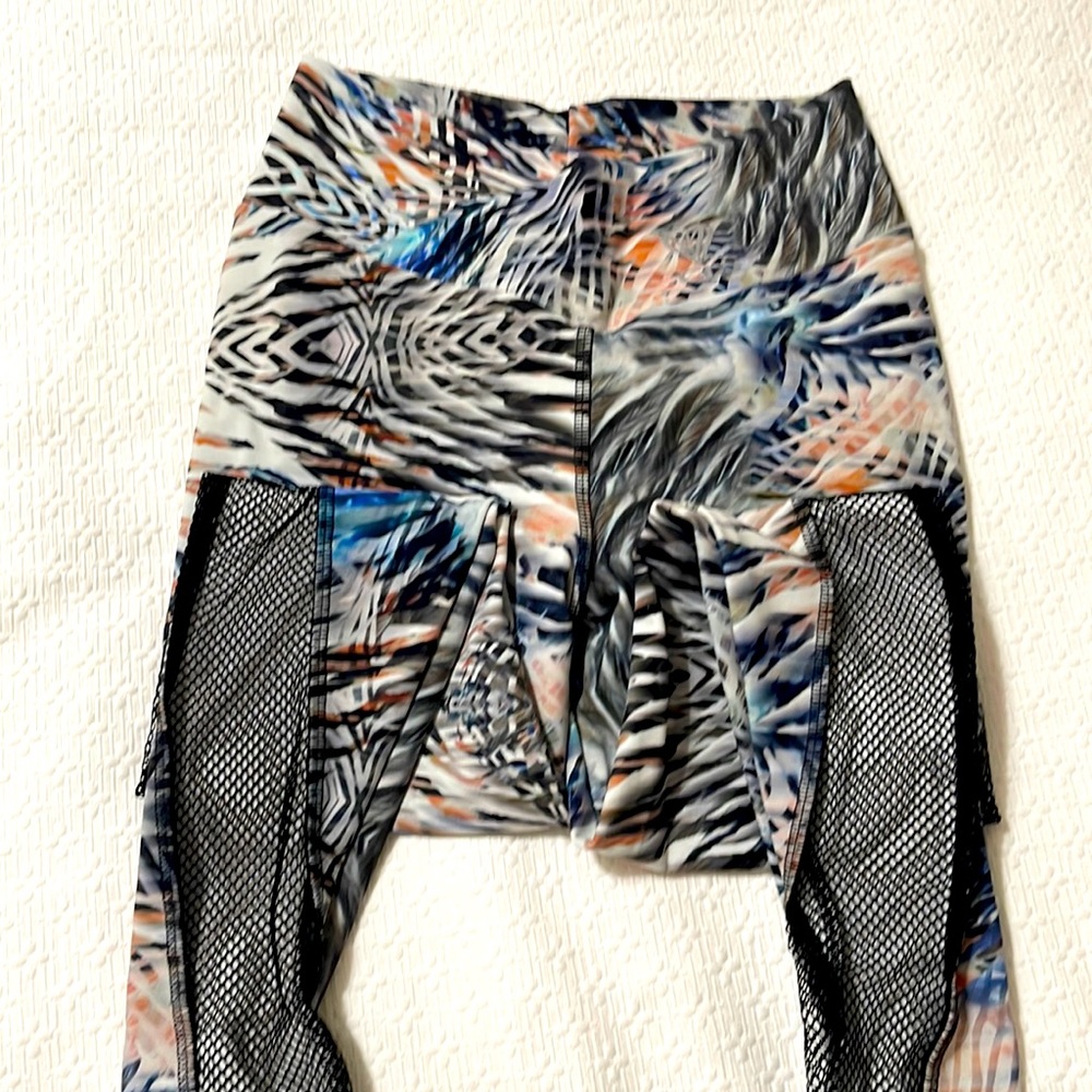 CLS scrunch butt leggings